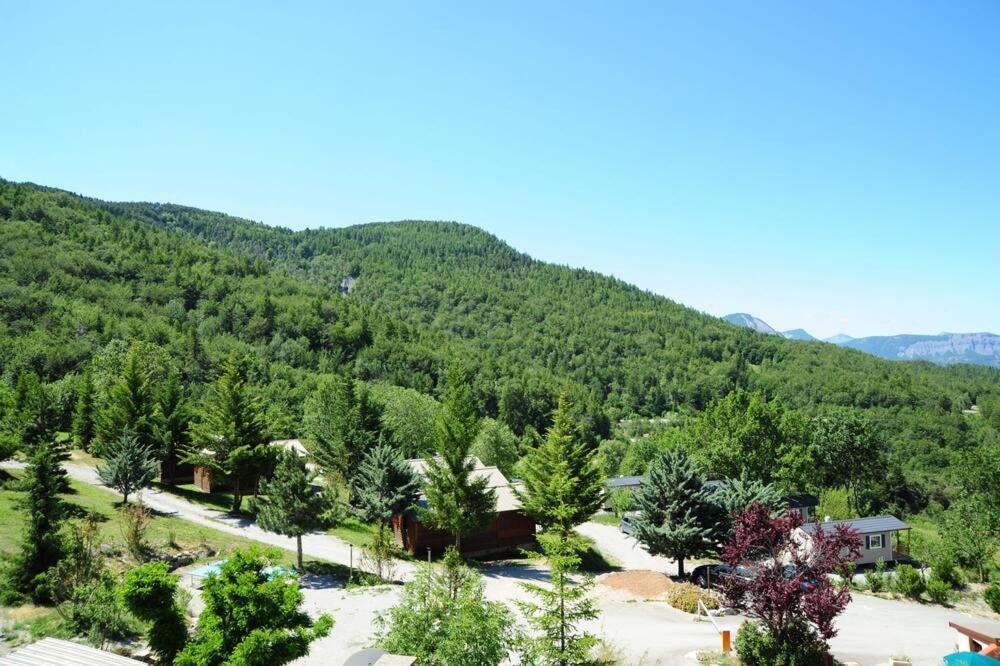 La Palatriere Hotell Le Sauze-du-lac Exteriör bild